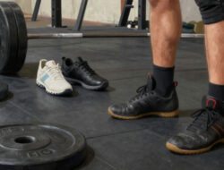 Strategi Memilih Sepatu Yang Tepat Untuk Jenis Latihan Powerlifting Atau Bodybuilding