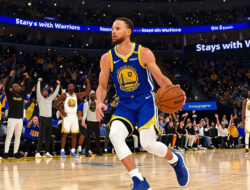 Update Transfer Pemain NBA: Stephen Curry Bertahan di Golden State Warriors